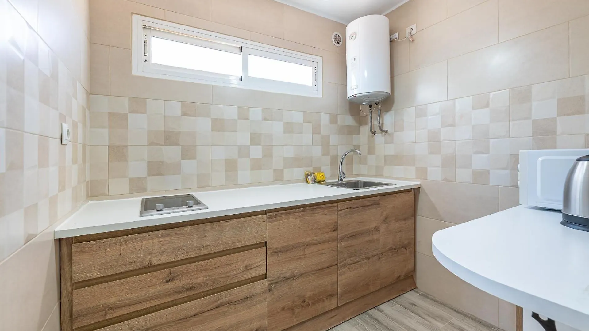 797 Holiday Rentals- Moderno, Centrico Y Espacioso Estudio Benalmadena