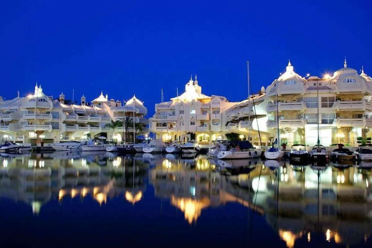 Apartment 797 Holiday Rentals- Moderno, Centrico Y Espacioso Estudio Benalmadena